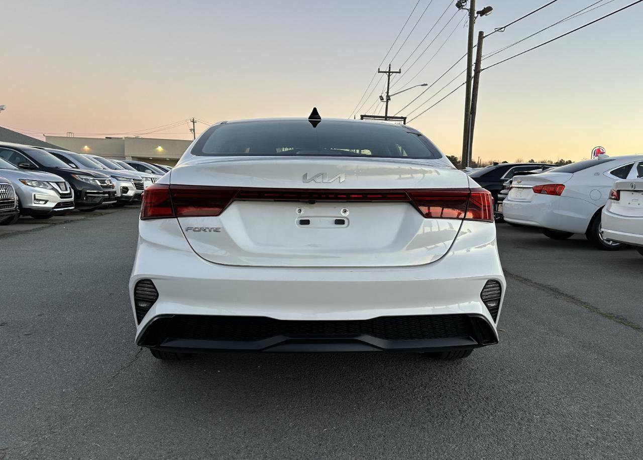 Used 2023 Kia Forte LXS image 5