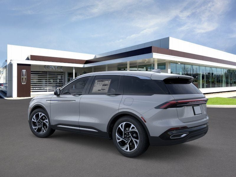 New 2026 Lincoln Nautilus Premier AWD/4WD image 4
