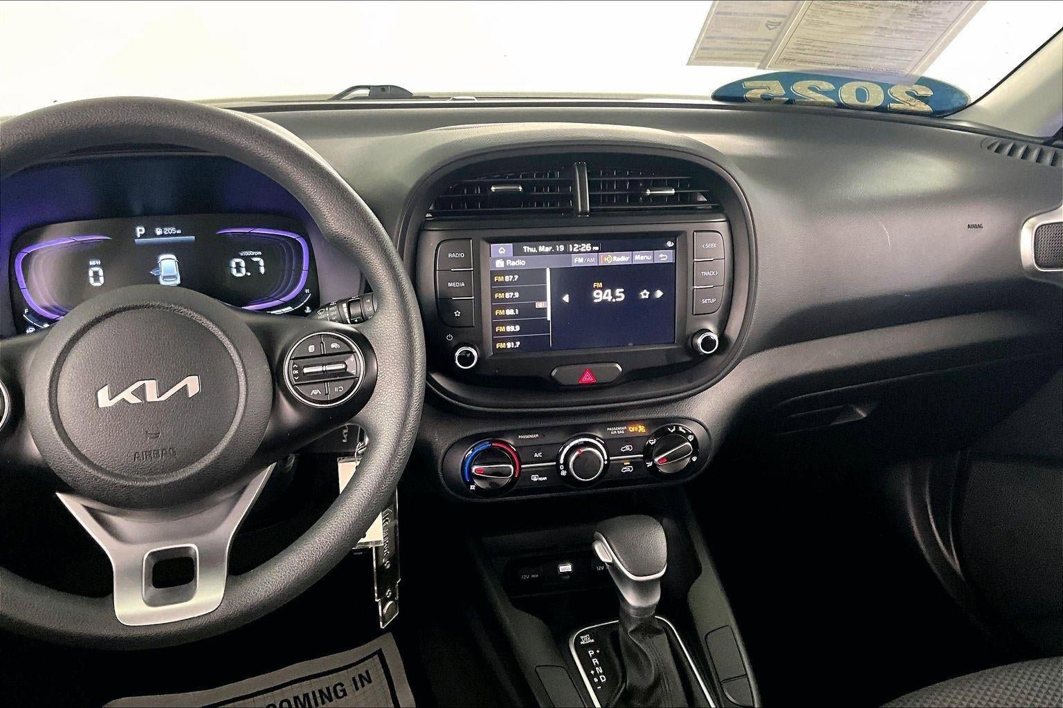 Used 2025 Kia Soul LX FWD image 9
