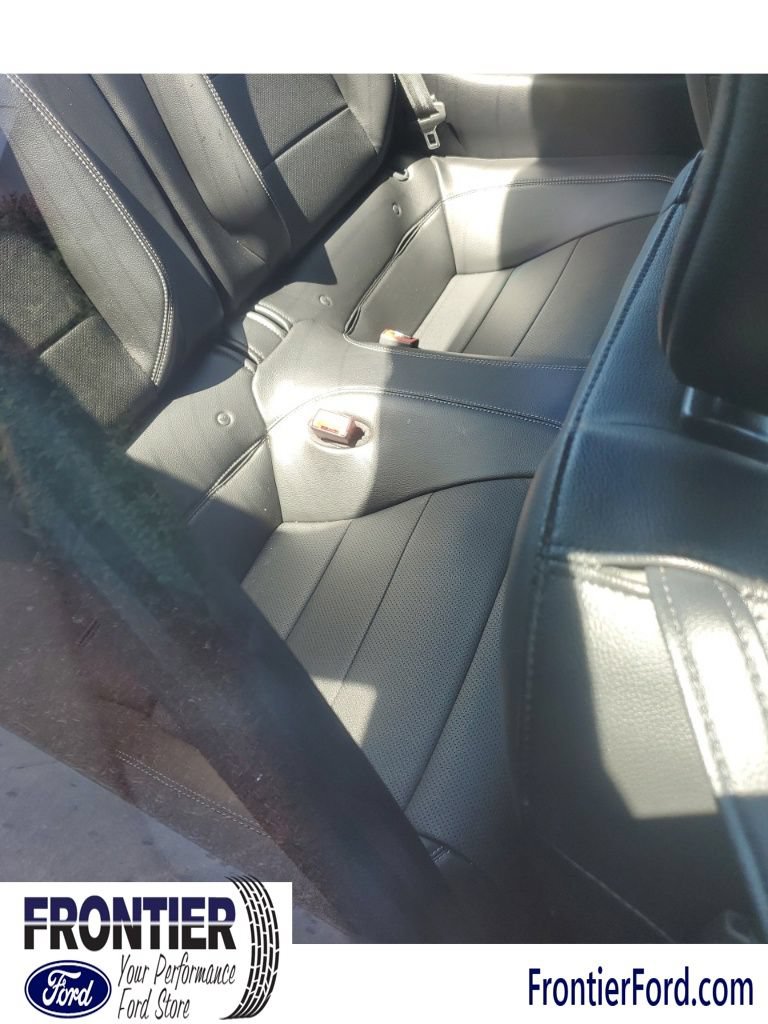 Used 2018 Ford Mustang Premium RWD image 7
