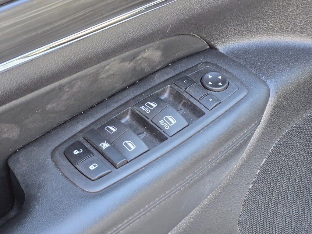 Certified 2022 Jeep Grand Cherokee Limited w/ Trailer Tow Group IV image 19