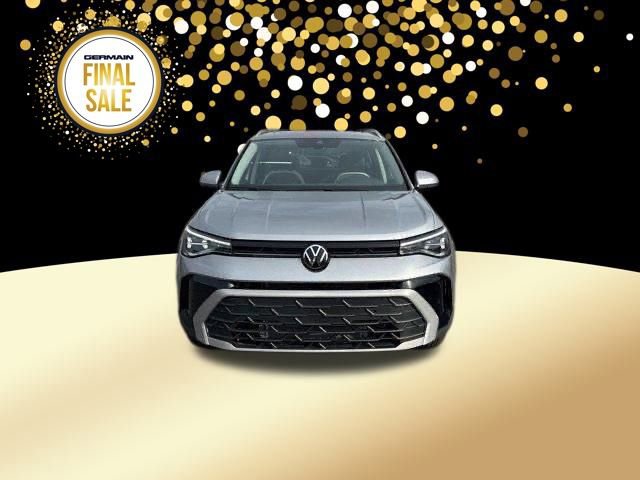 New 2025 Volkswagen Taos SE image 3