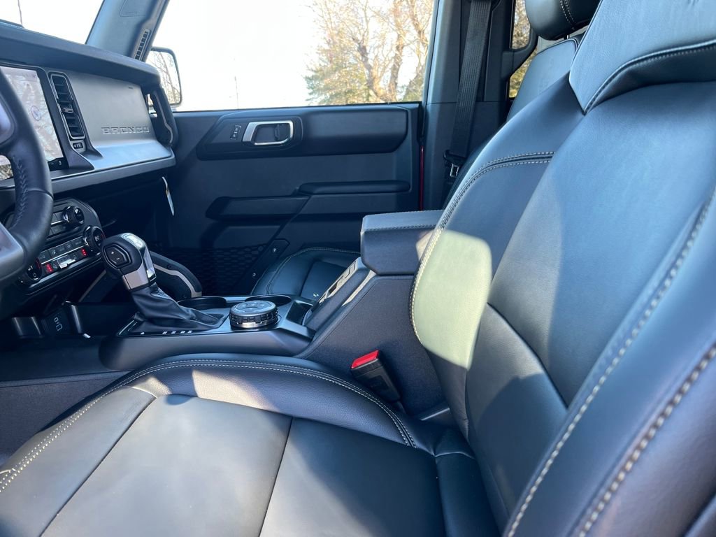New 2025 Ford Bronco Badlands image 14