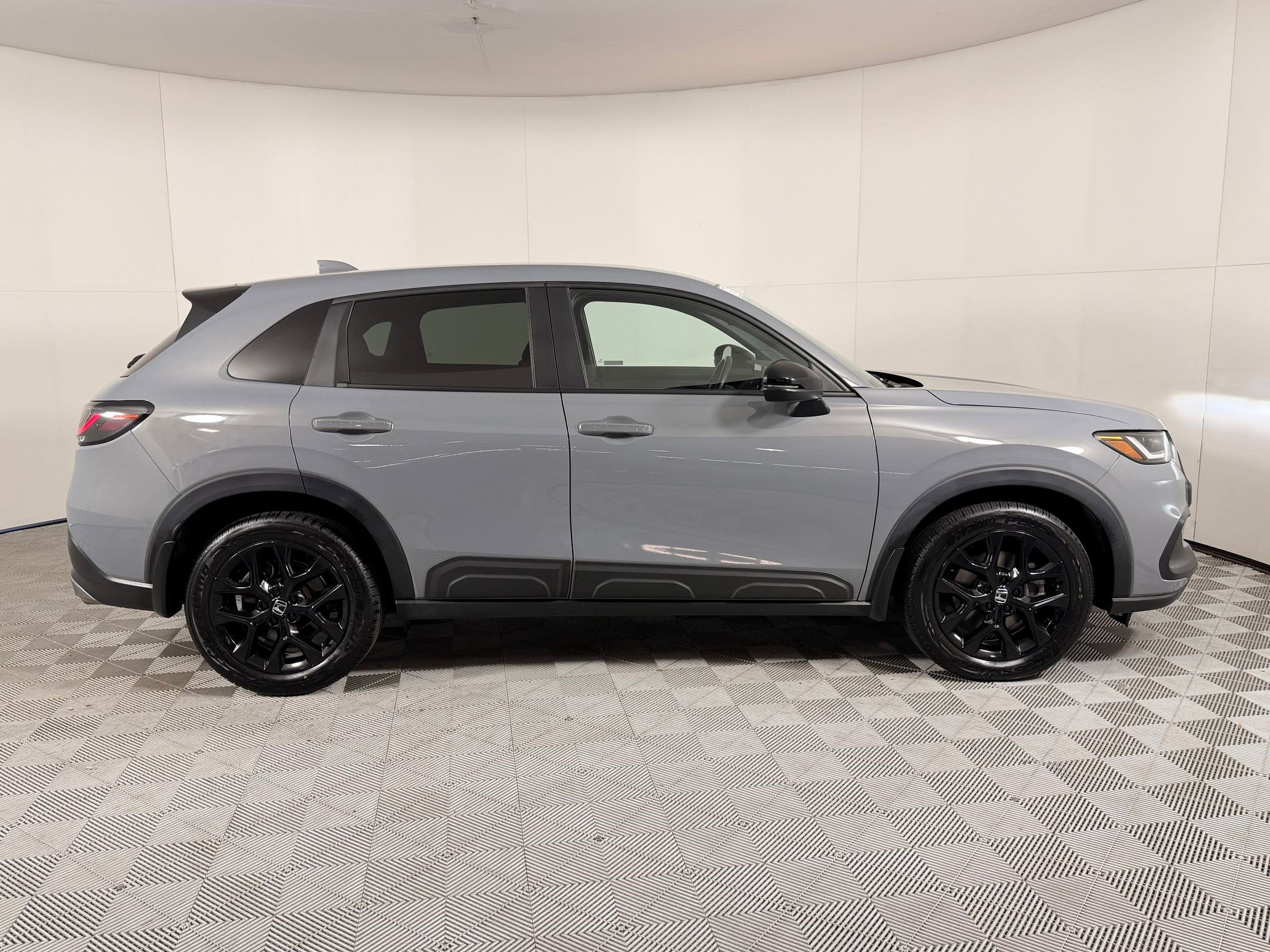 Certified 2023 Honda HR-V Sport image 8