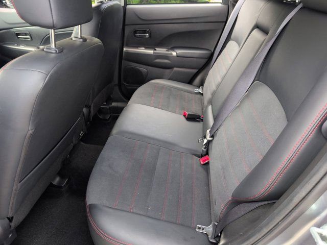 Used 2025 Mitsubishi Outlander Sport SE AWD/4WD image 27