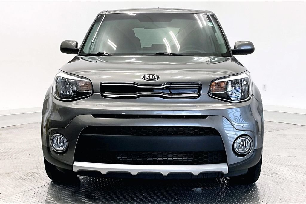 Used 2017 Kia Soul + FWD image 3