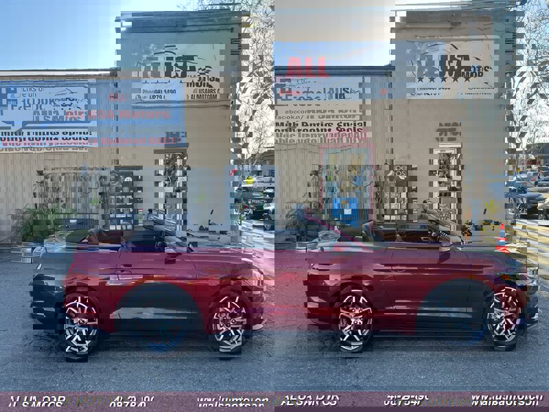 Used 2017 Ford Mustang Premium image 13