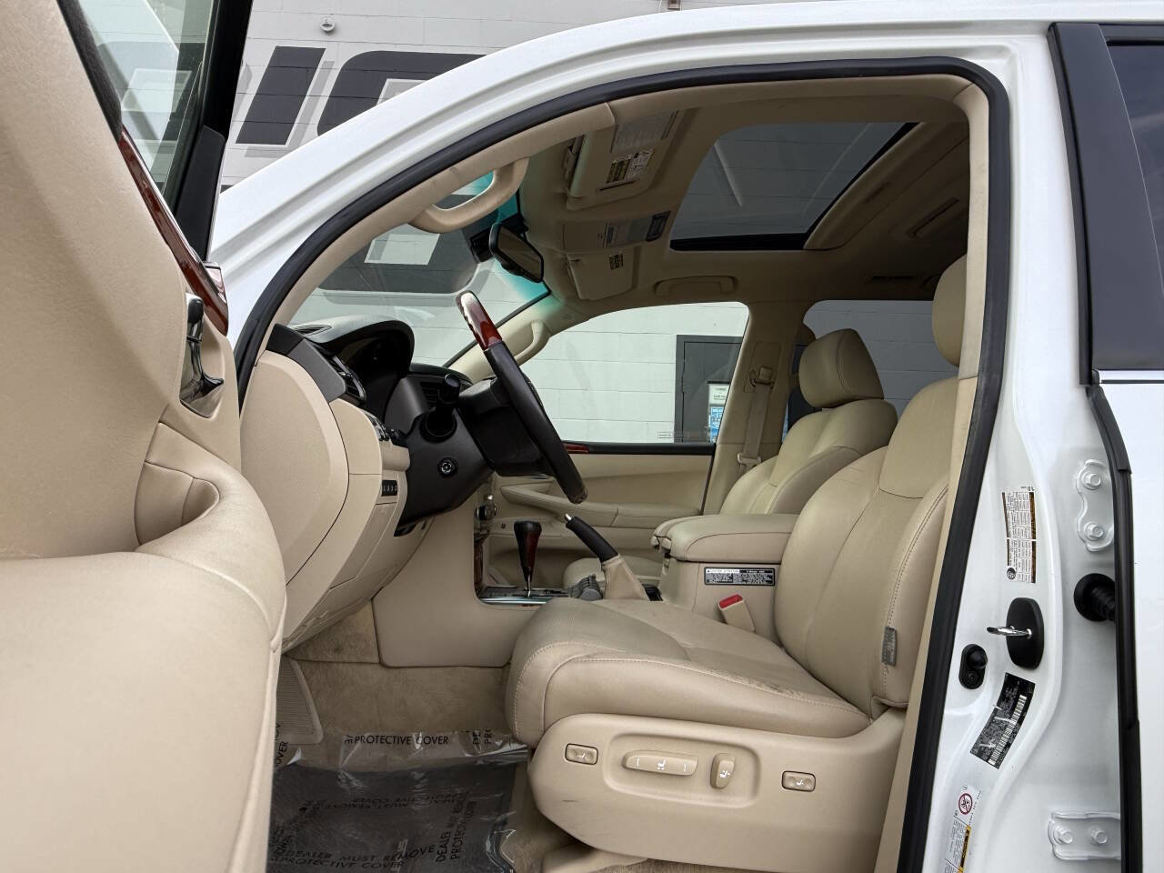 Used 2009 Lexus LX 570 4WD image 9