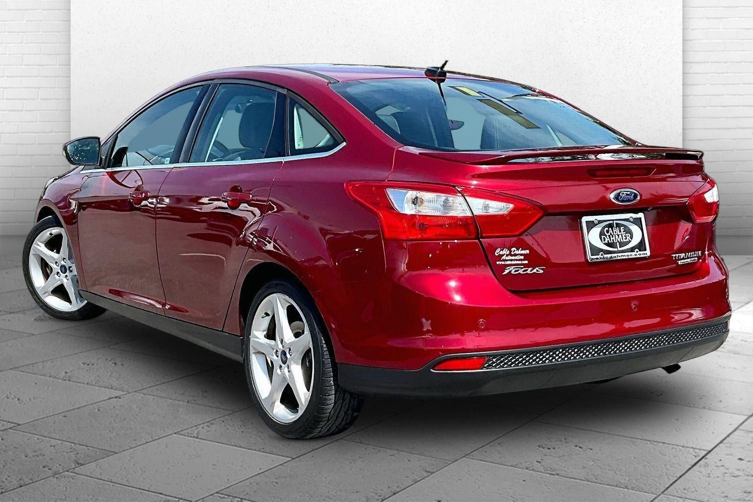 Used 2013 Ford Focus Titanium w/ Titanium Handling Pkg FWD image 10
