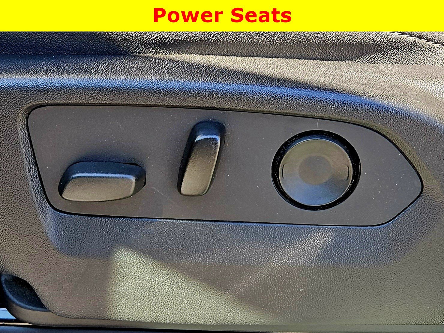 Used 2022 Chevrolet Silverado 1500 LTZ AWD/4WD image 31