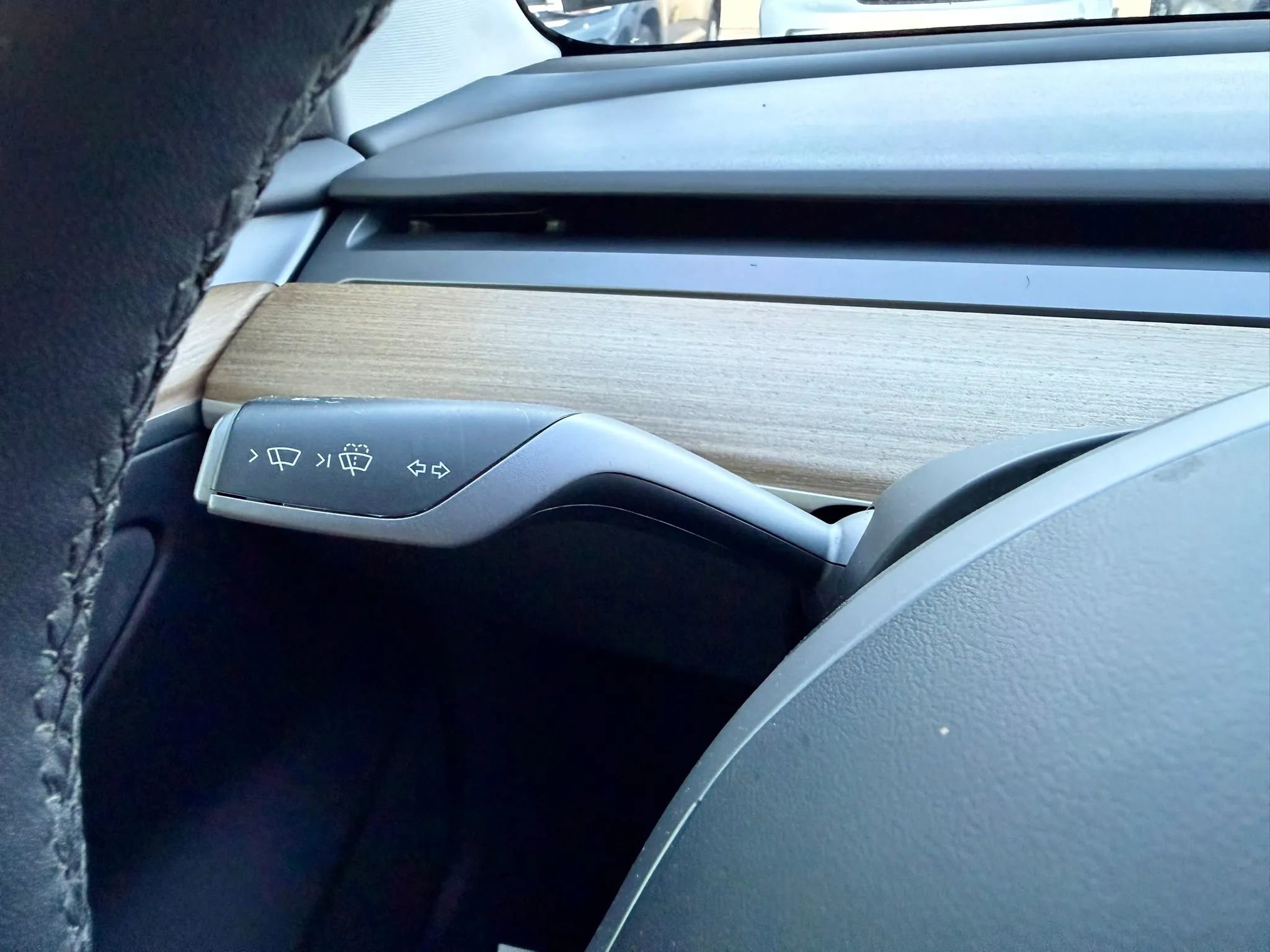 Used 2023 Tesla Model 3 Standard Range image 27