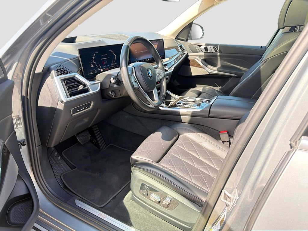 Used 2024 BMW X7 xDrive40i AWD/4WD image 26