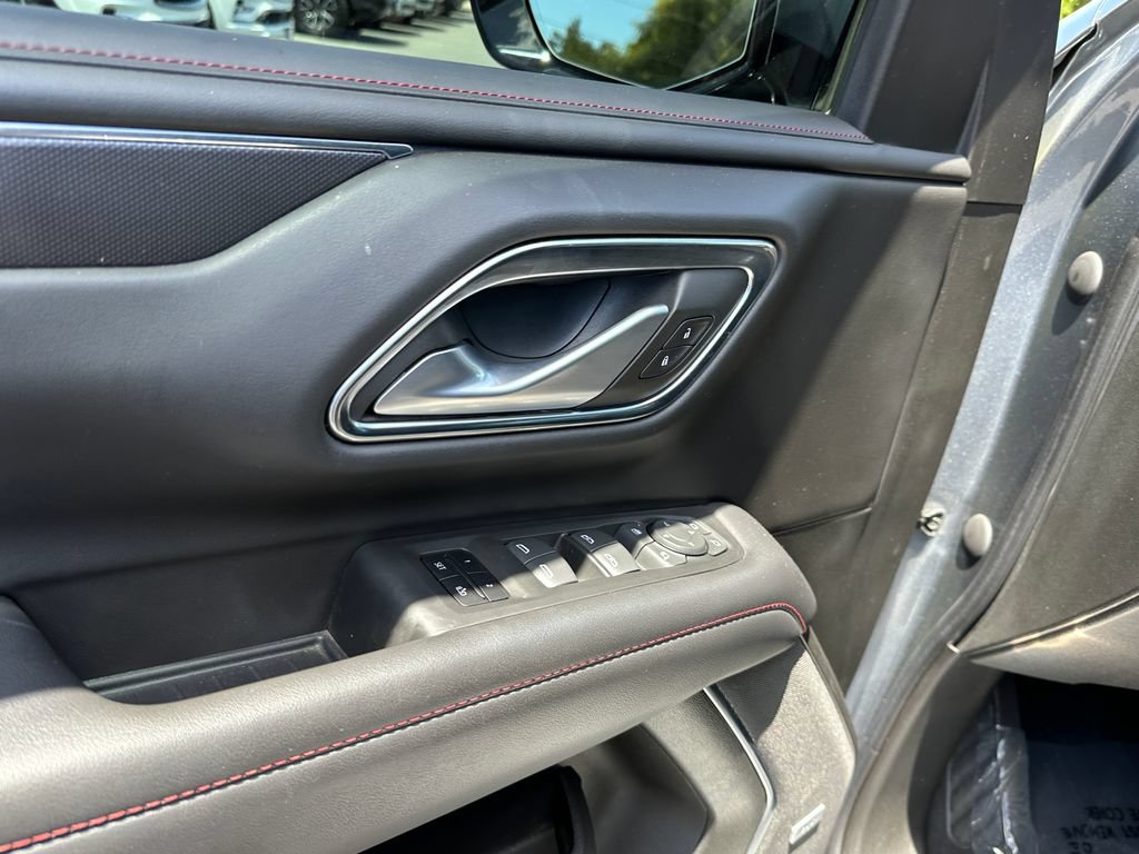 Used 2022 Chevrolet Tahoe RST w/ Luxury Package AWD/4WD image 27