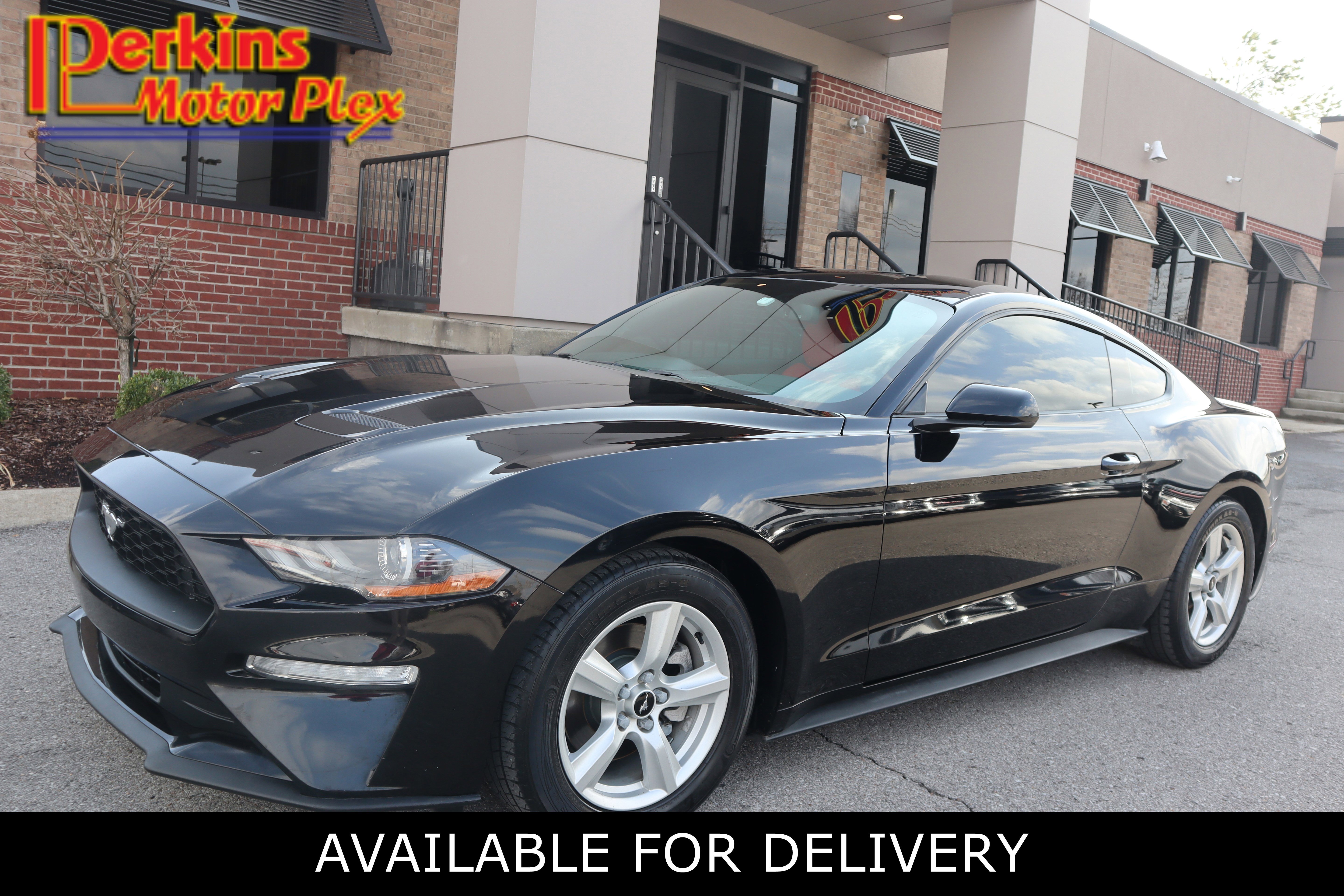 Used 2019 Ford Mustang Coupe image 1