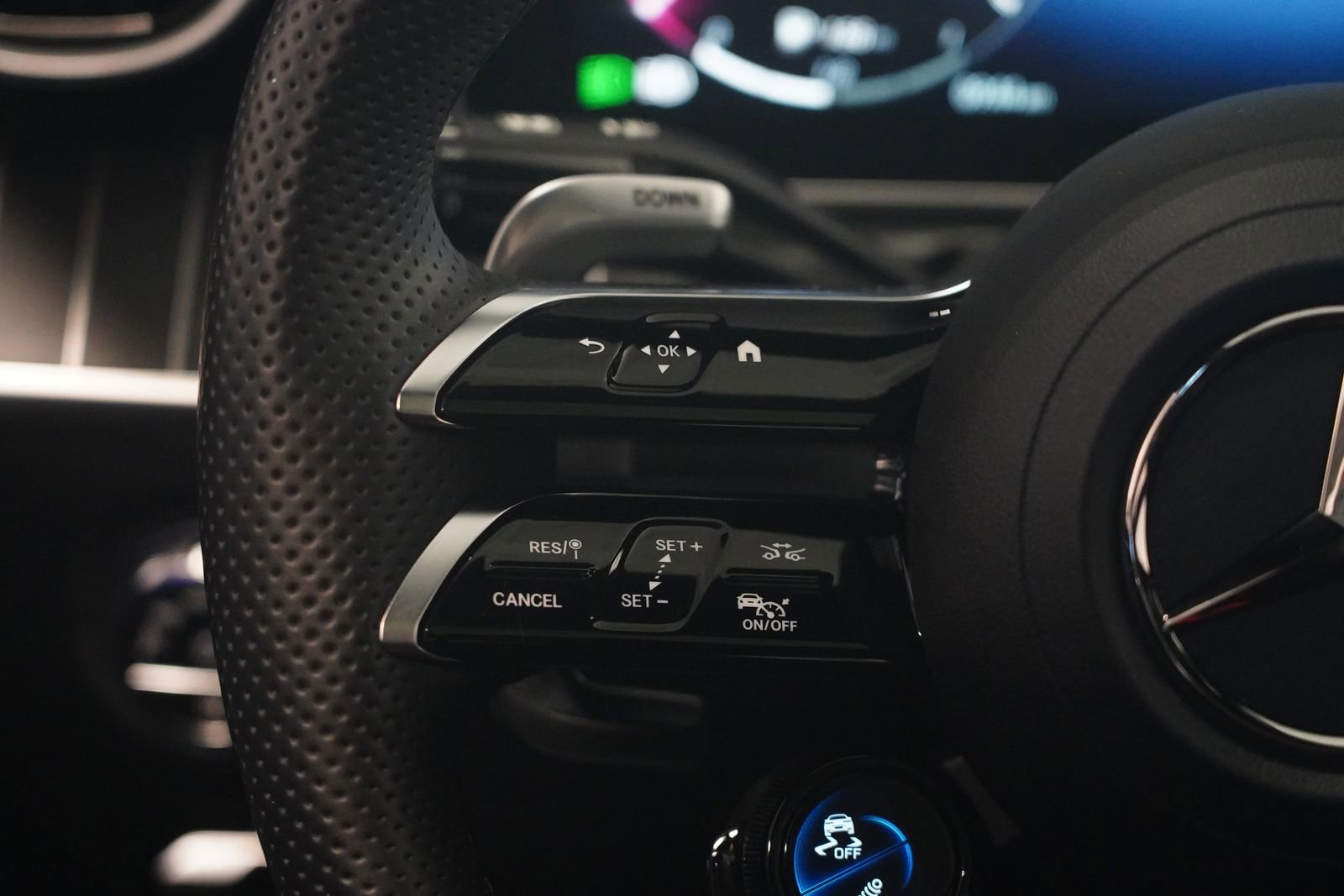 Used 2024 Mercedes-Benz C 43 AMG 4MATIC Sedan image 17