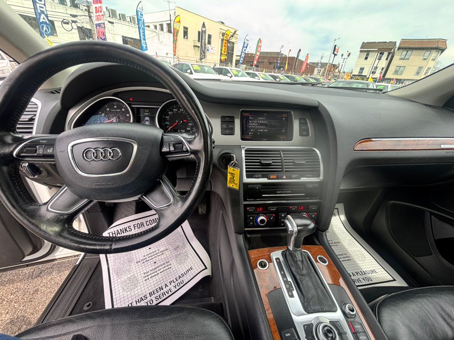 Used 2015 Audi Q7 3.0T Premium w/ Technology Package AWD/4WD image 23