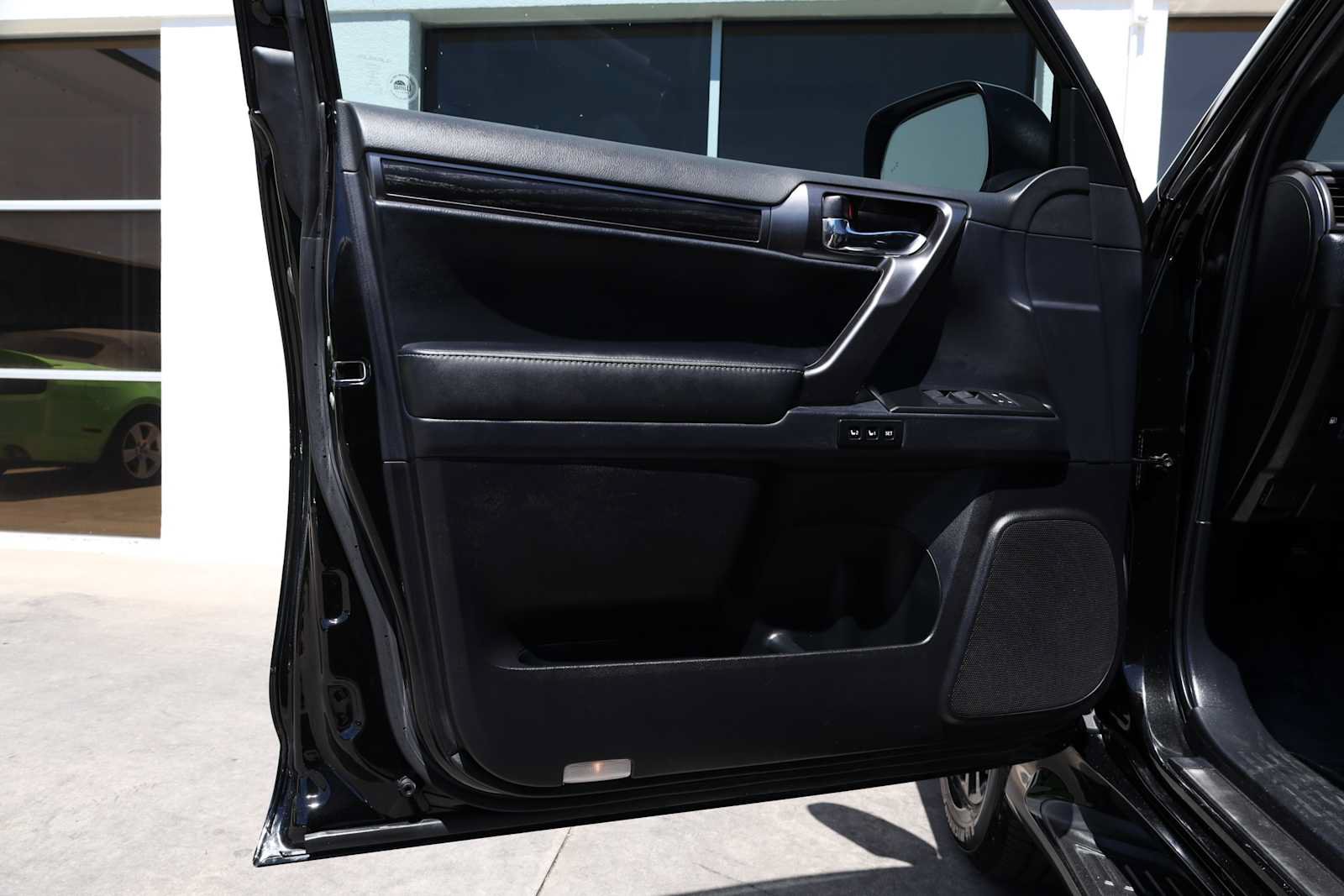 Used 2022 Lexus GX 460 w/ Black Line Special Edition AWD/4WD image 42
