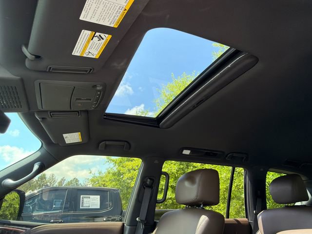 Used 2021 Nissan Armada Platinum w/ Captain's Chairs Package RWD image 34