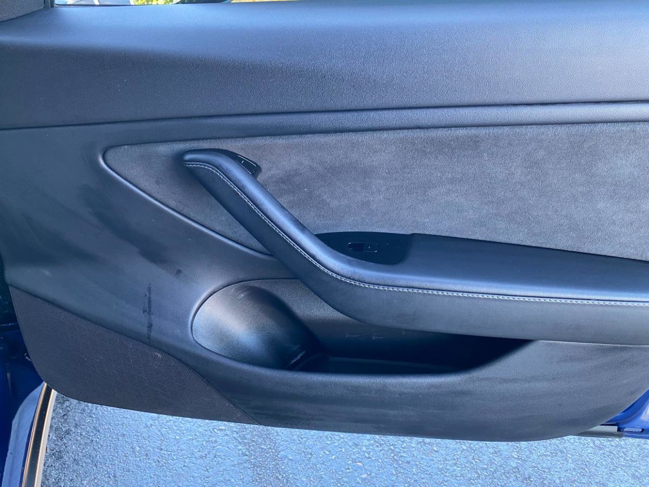 Used 2019 Tesla Model 3 Standard Range Plus image 38