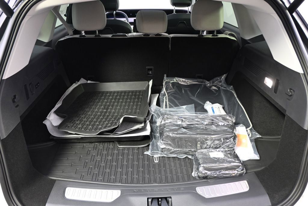 New 2026 Lincoln Nautilus Reserve w/ Jet Appearance Package image 19