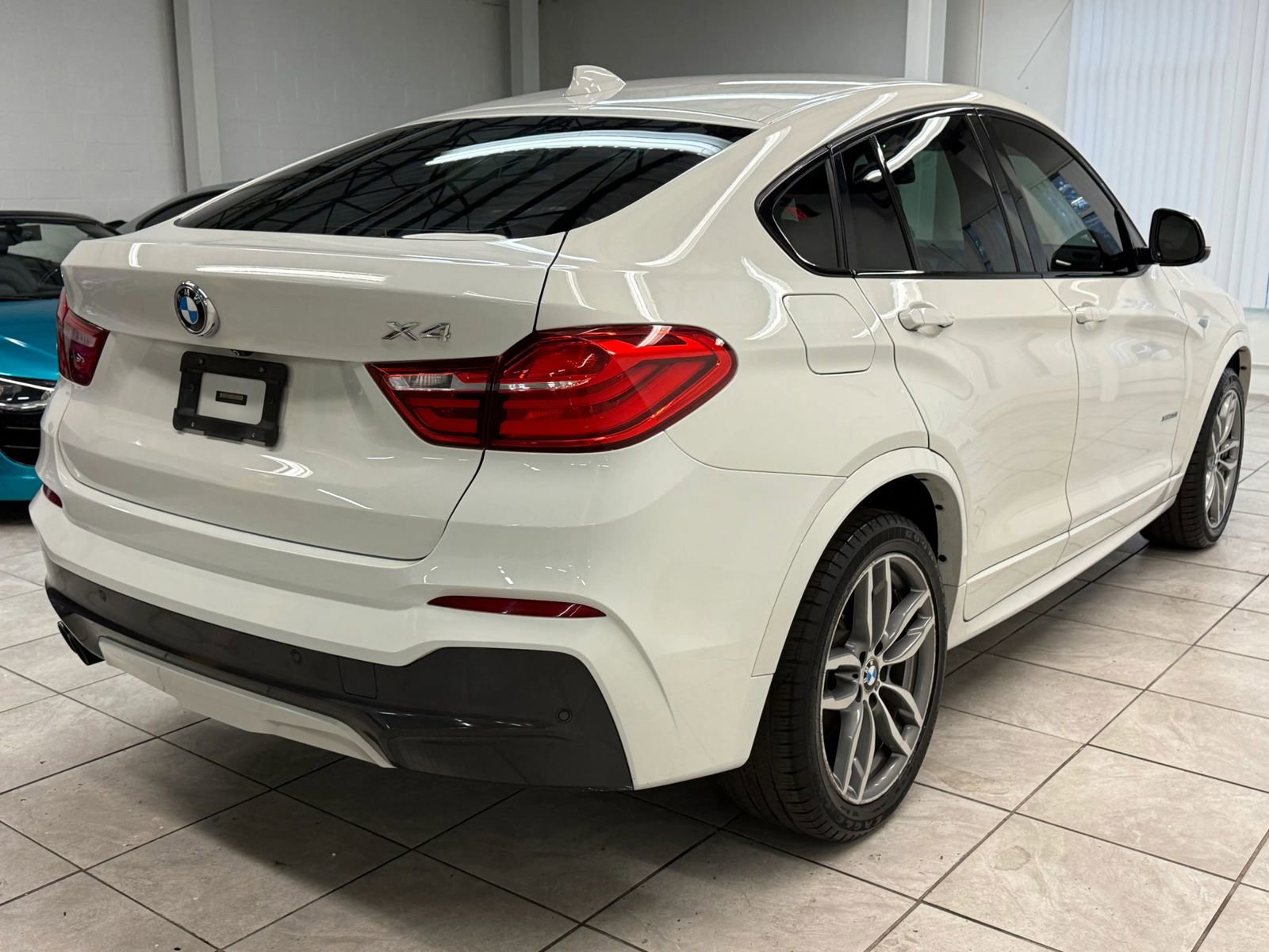 Used 2016 BMW X4 xDrive28i image 9