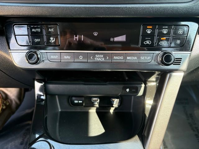 Used 2024 Kia Seltos EX AWD/4WD image 16