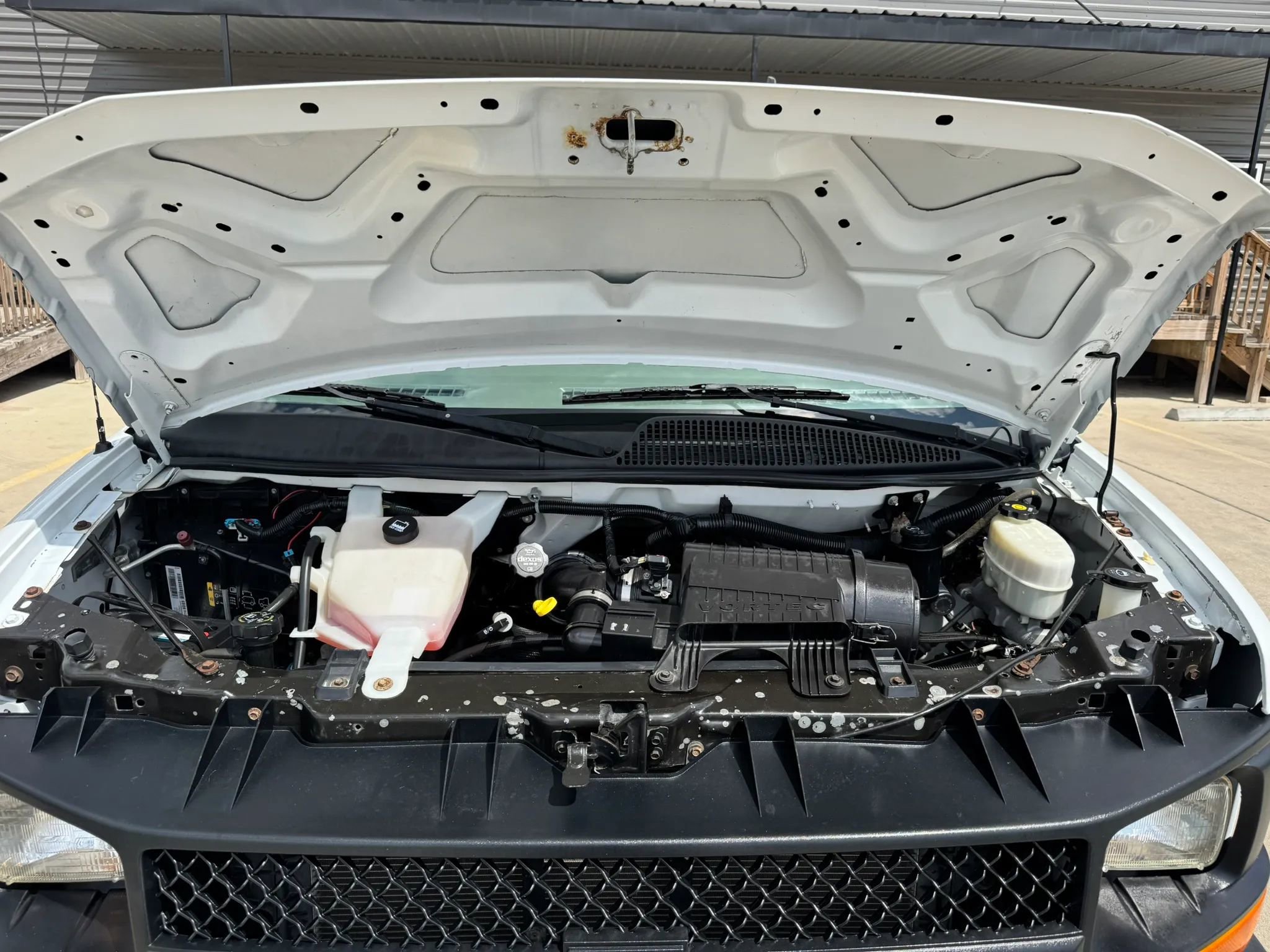 Used 2016 Chevrolet Express 3500 Extended image 15