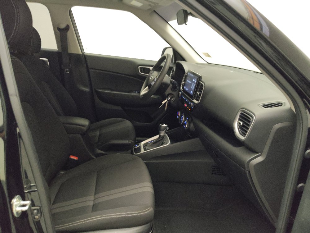 Used 2020 Hyundai Venue SEL FWD image 21