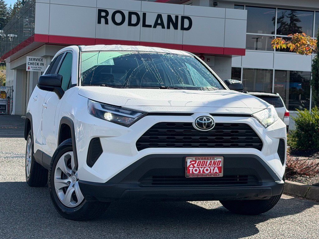 Certified 2025 Toyota RAV4 LE AWD/4WD image 1