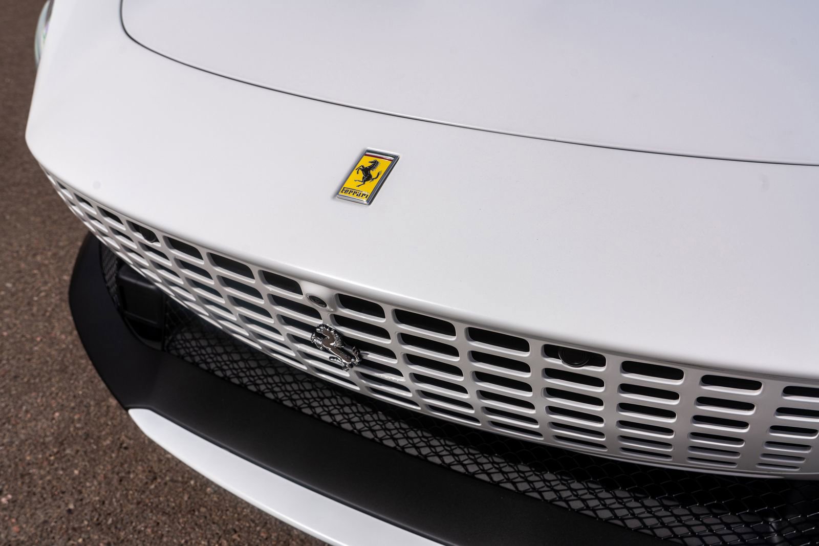 Used 2024 Ferrari Roma Spider image 7