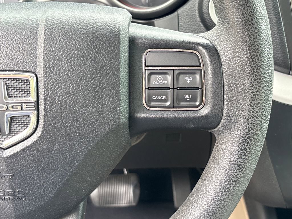 Used 2013 Dodge Journey SXT w/ Flexible Seating Group image 20