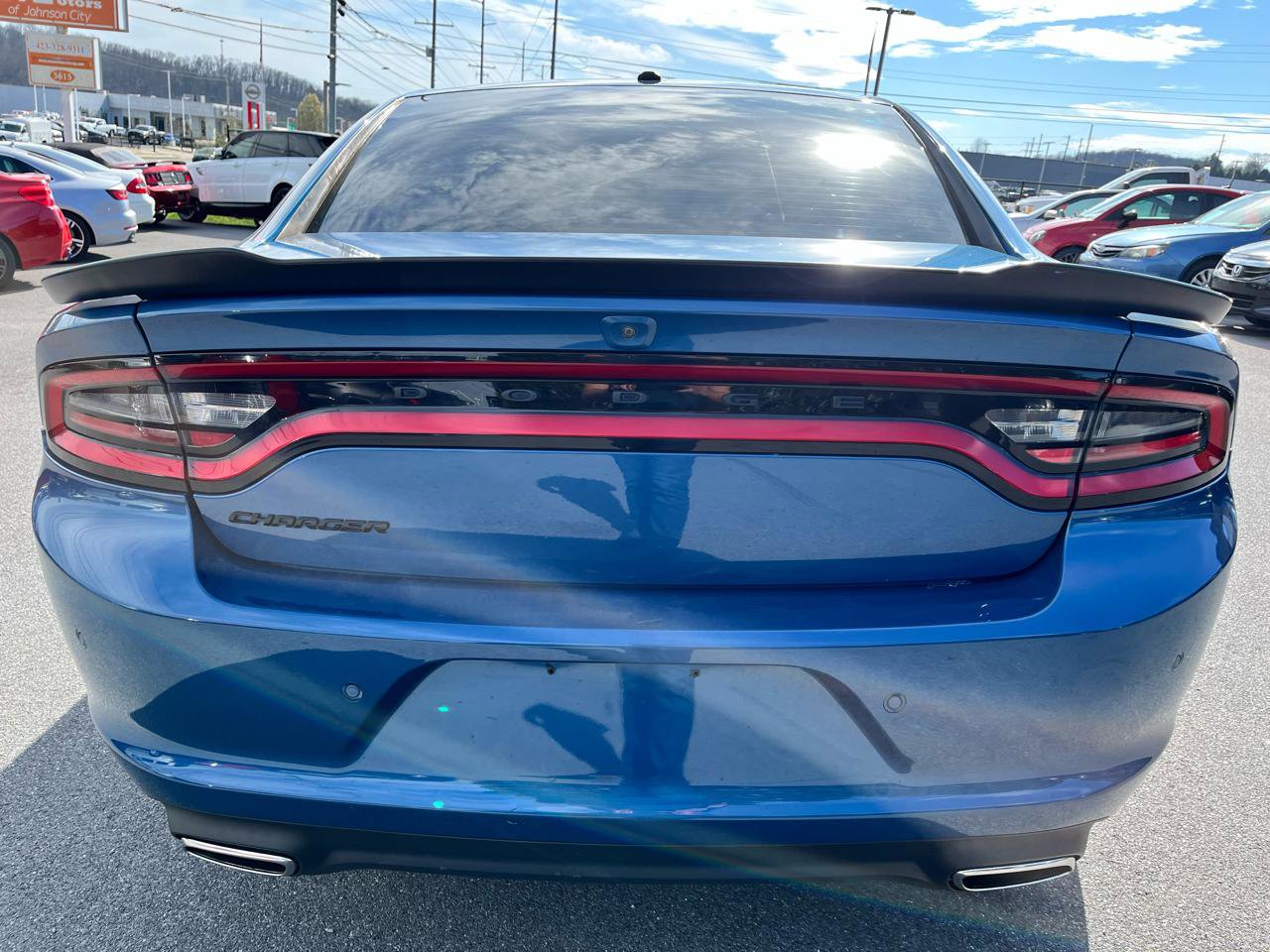 Used 2020 Dodge Charger SXT w/ Blacktop Package image 6