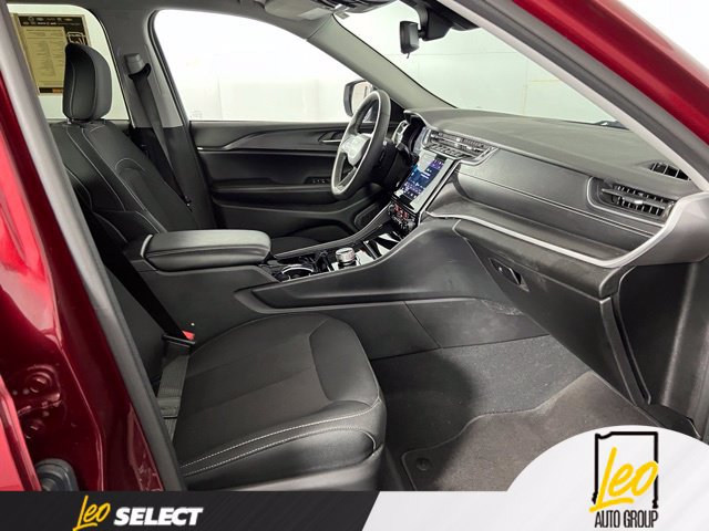 Used 2023 Jeep Grand Cherokee L Laredo w/ Luxury Tech Group I AWD/4WD image 22