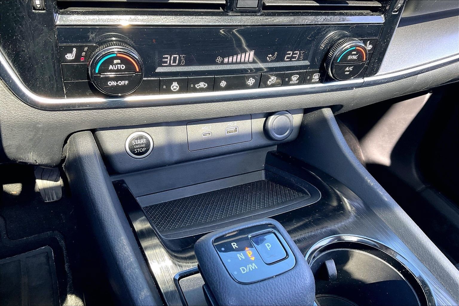 Used 2021 Nissan Rogue SV image 25