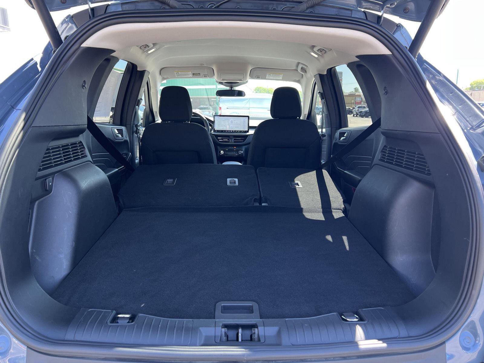 Used 2023 Ford Escape Active w/ Tech Pack #2 AWD/4WD image 45