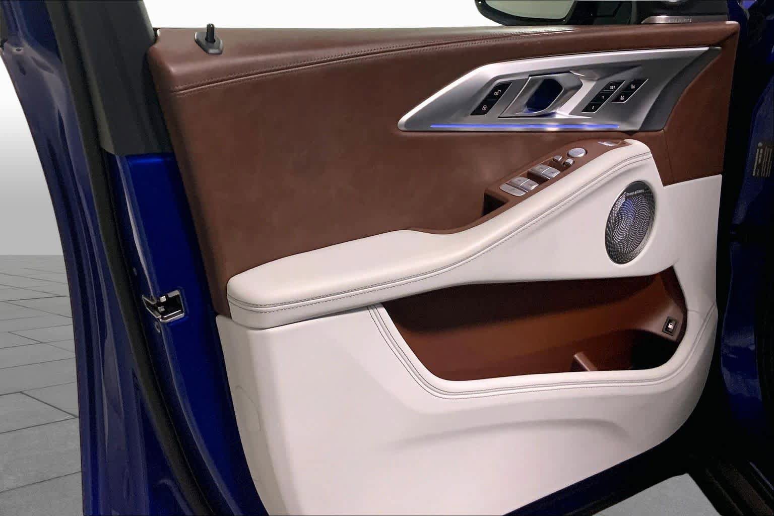 Certified 2023 BMW XM AWD/4WD image 21