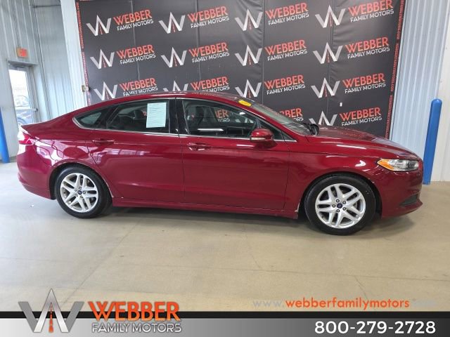 Used 2016 Ford Fusion SE w/ SE Cold Weather Package image 8