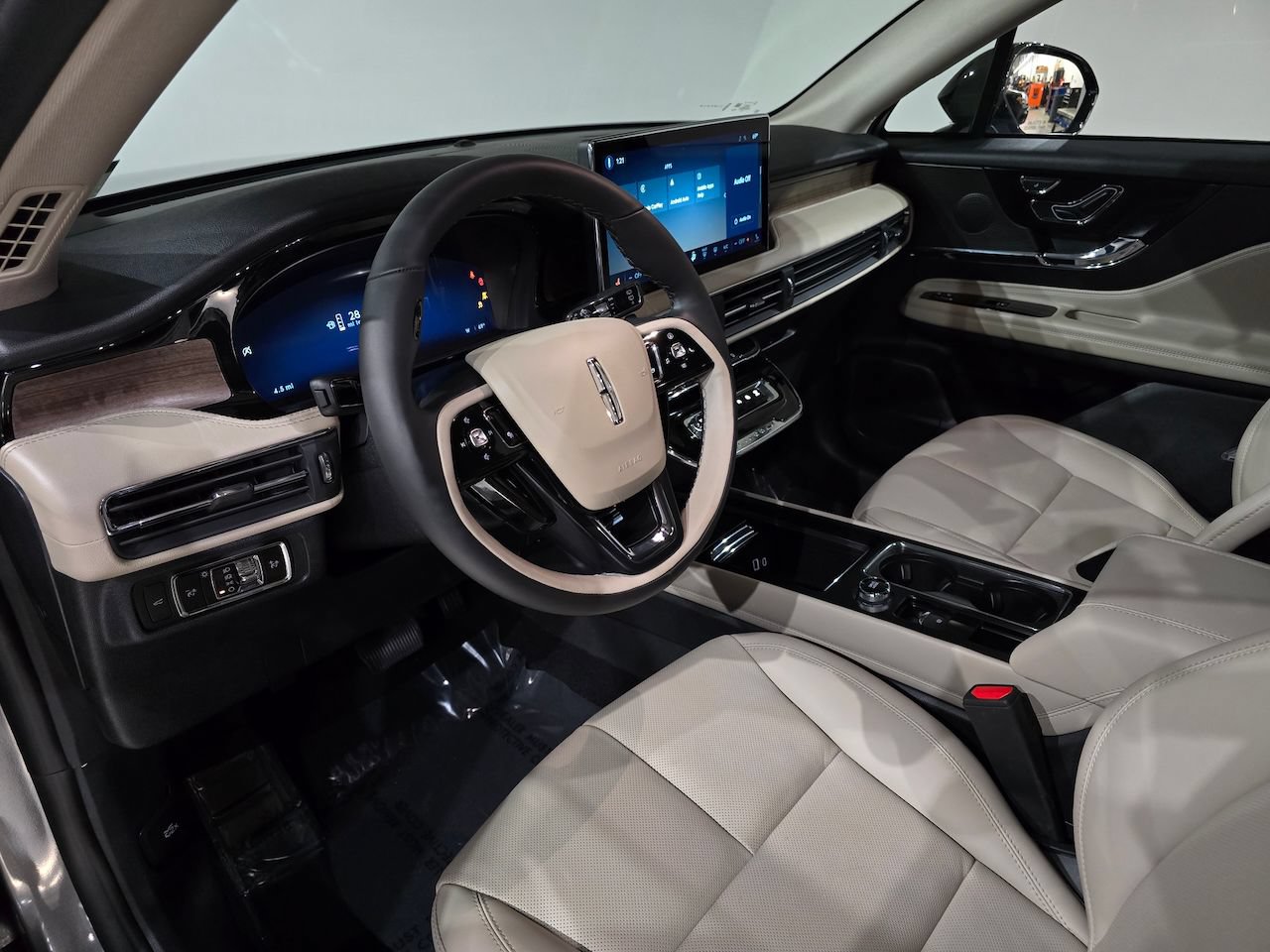 New 2026 Lincoln Corsair Reserve AWD/4WD image 19
