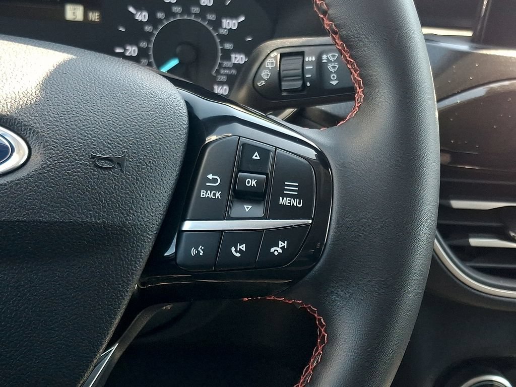 Used 2022 Ford Escape SEL w/ SEL Stealth AWD Package image 22