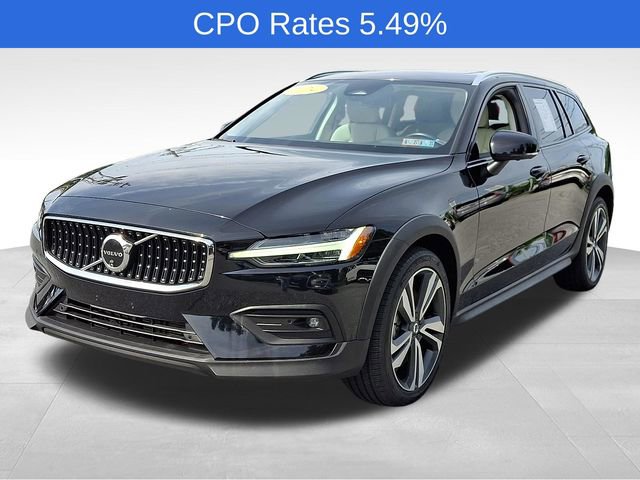 Certified 2024 Volvo V60 B5 Cross Country Plus w/ Protection Package Premier AWD/4WD image 4
