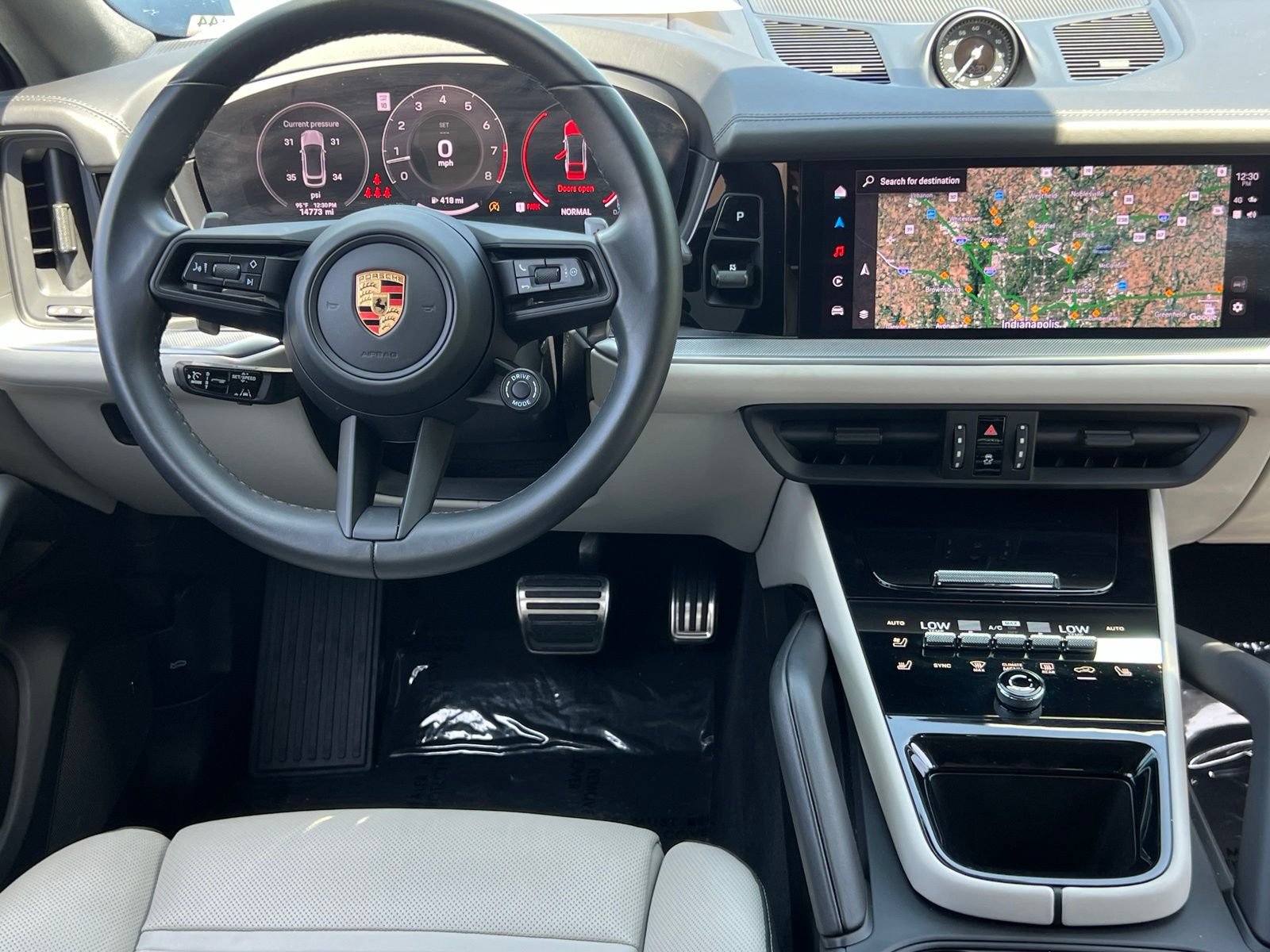 Certified 2024 Porsche Cayenne S AWD/4WD image 17