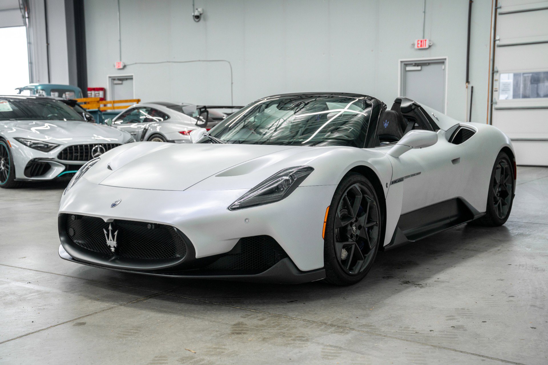 Used 2023 Maserati MC20 Spyder RWD image 5