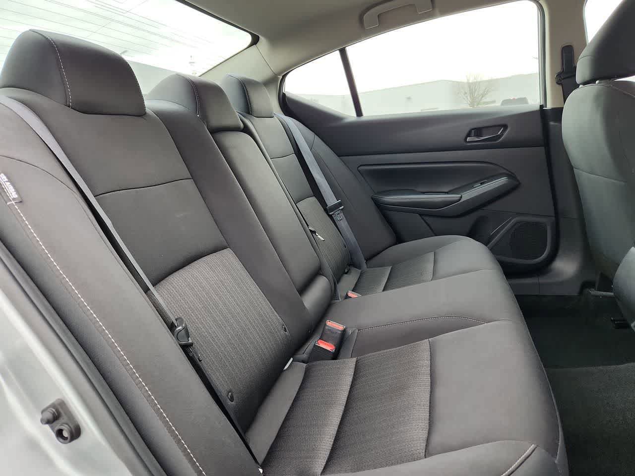 Used 2024 Nissan Altima 2.5 SV FWD image 17