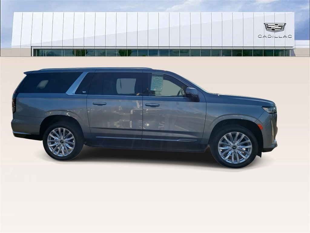 Certified 2024 Cadillac Escalade ESV Luxury image 9