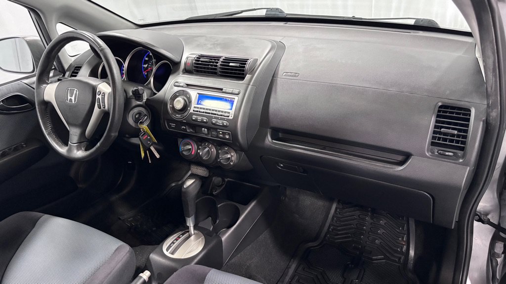 Used 2008 Honda Fit Sport image 17
