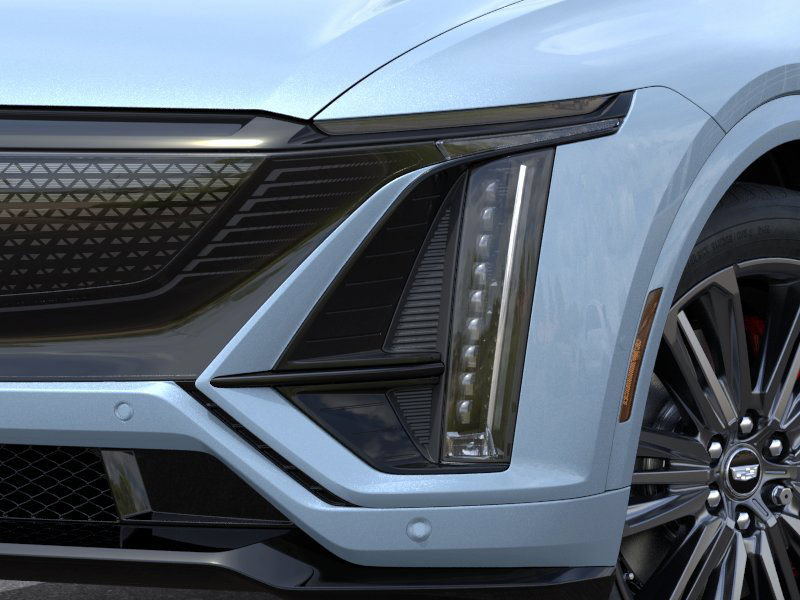 New 2026 Cadillac Lyriq V w/ LPO, Floor Liner Package AWD/4WD image 38