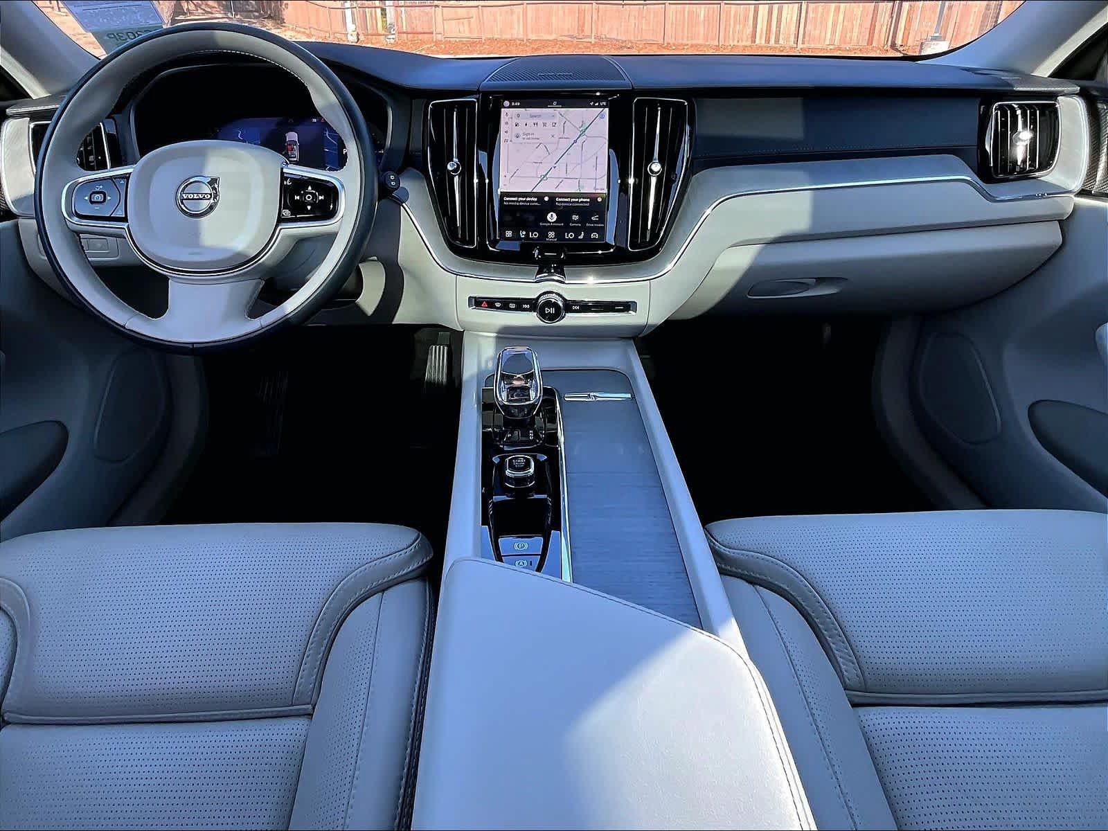 Used 2024 Volvo XC60 T8 Ultimate w/ Protection Package Premier AWD/4WD image 19