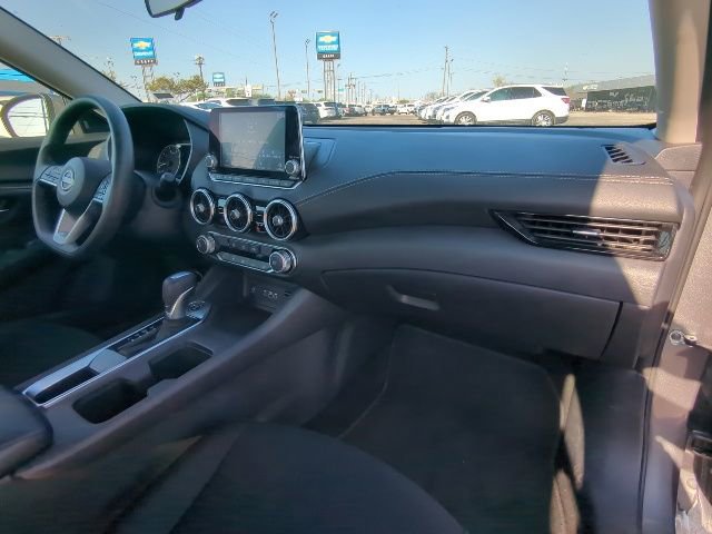 Used 2024 Nissan Sentra SV image 21