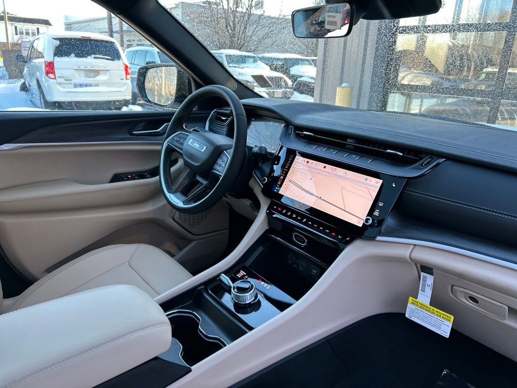 New 2026 Jeep Grand Cherokee Limited AWD/4WD image 35