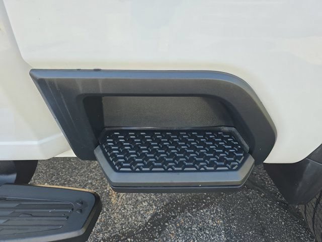 Used 2024 Chevrolet Silverado 2500 LT AWD/4WD image 14